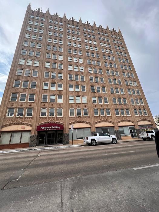 Facade of the Petroleum Building in downtown Midland, TX
