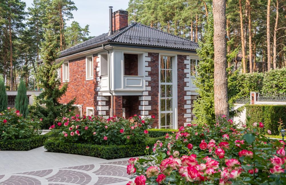 Can You Build a House in Your Garden? UK Planning Rules Explained